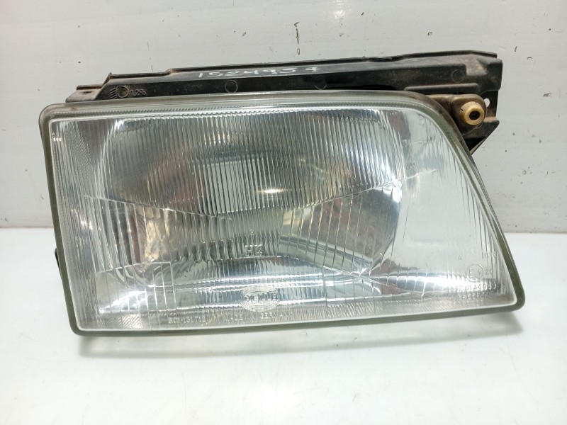 Recambio de faro derecho para opel kadett e referencia OEM IAM 1216331 90181003 