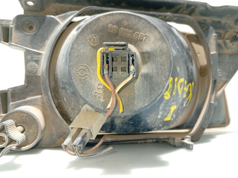 Recambio de faro izquierdo para opel kadett e referencia OEM IAM 1216330 90181002 03755381