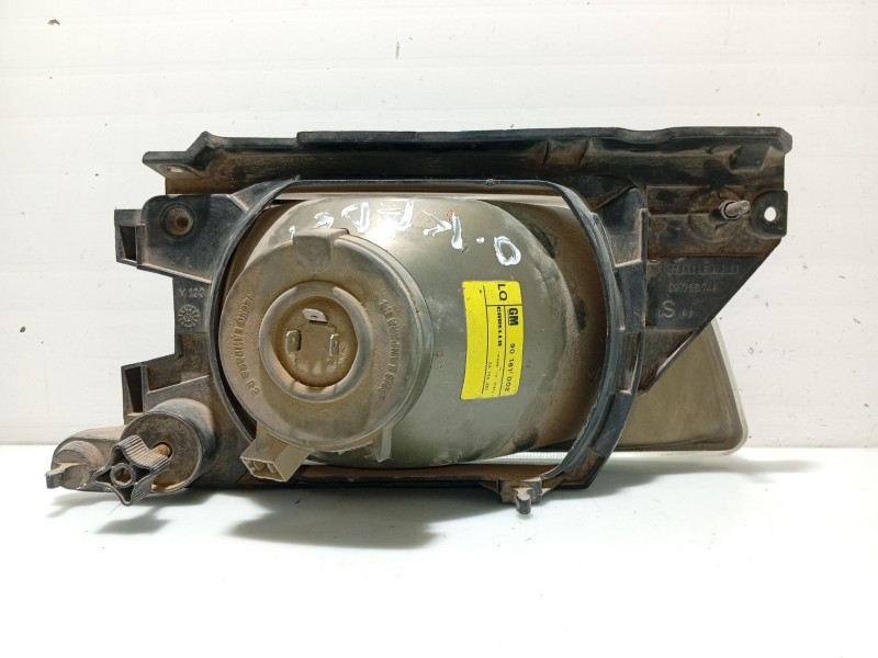 Recambio de faro izquierdo para opel kadett e referencia OEM IAM 1216330 90181002 03755381
