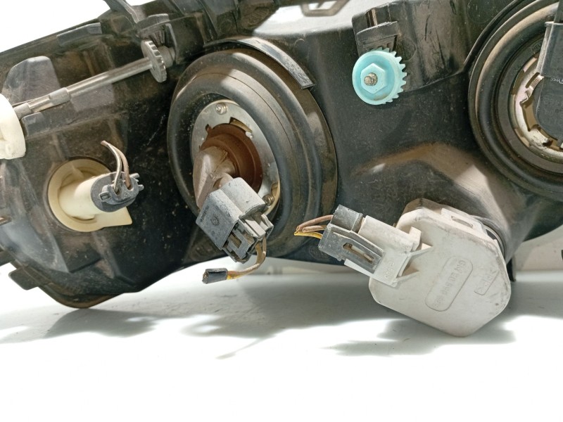 Recambio de faro izquierdo para opel astra g berlina referencia OEM IAM 1216157 093175723 1EG00764057