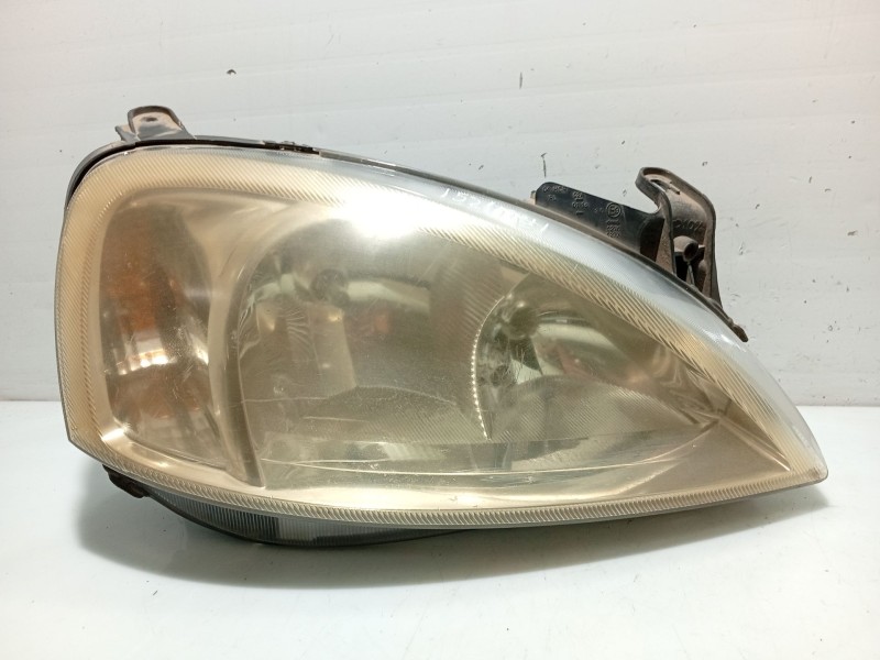 Recambio de faro derecho para opel corsa c referencia OEM IAM 1216138  