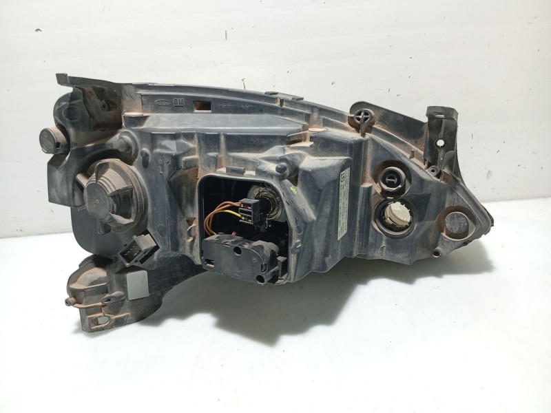 Recambio de faro izquierdo para opel corsa c referencia OEM IAM 13100535 0096726 6120100000