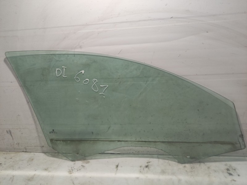 Recambio de luna delantera izquierda para skoda superb ii (3t4) 2.0 tdi referencia OEM IAM 3T0845201B  