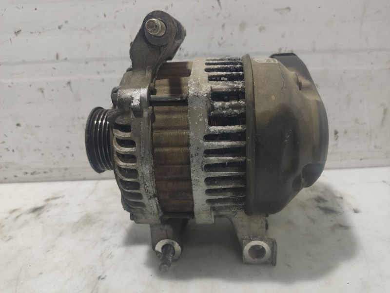 Recambio de alternador para mazda 6 hatchback (gg) 2.0 (gges) referencia OEM IAM L3P918300C  