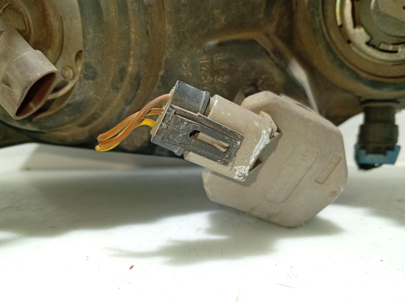 Recambio de faro izquierdo para opel astra g berlina referencia OEM IAM 1216539 093175368 1EG00764053