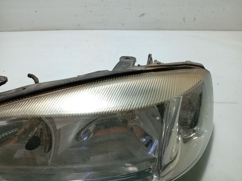 Recambio de faro izquierdo para opel astra g berlina referencia OEM IAM 1216539 093175368 1EG00764053