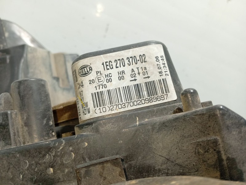 Recambio de faro derecho para opel astra h berlina referencia OEM IAM 1216562 24451033 1EG27037002
