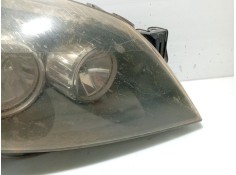 Recambio de faro derecho para opel astra h berlina referencia OEM IAM 1216562 24451033 1EG27037002 2