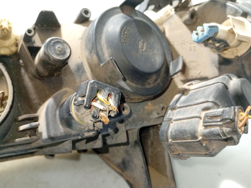 Recambio de faro derecho para opel omega b referencia OEM IAM 1216498  1AG006920