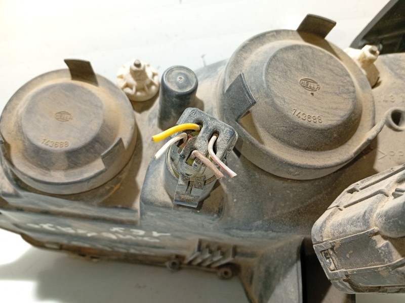 Recambio de faro derecho para opel omega b referencia OEM IAM 1216498  1AG006920