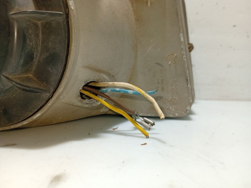 Recambio de faro izquierdo para iveco daily caja cerrada (1989 =>) referencia OEM IAM 1616417731  