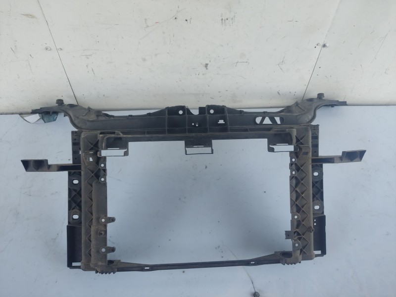 Recambio de panel frontal para ford focus lim. (cb8) referencia OEM IAM   