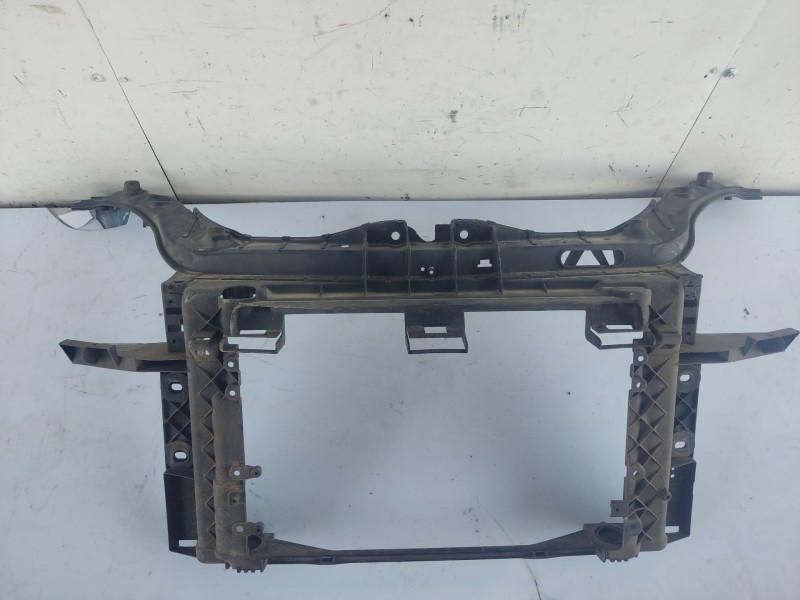 Recambio de panel frontal para ford focus lim. (cb8) referencia OEM IAM   