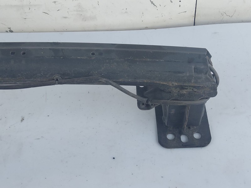 Recambio de refuerzo paragolpes delantero para ford focus lim. (cb8) referencia OEM IAM   