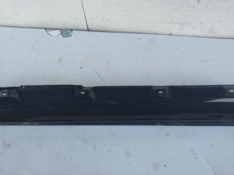 Recambio de moldura para ford focus lim. (cb8) referencia OEM IAM   