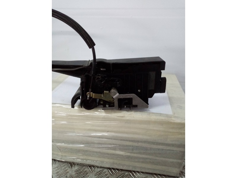 Recambio de cerradura puerta trasera izquierda para  referencia OEM IAM A163735  