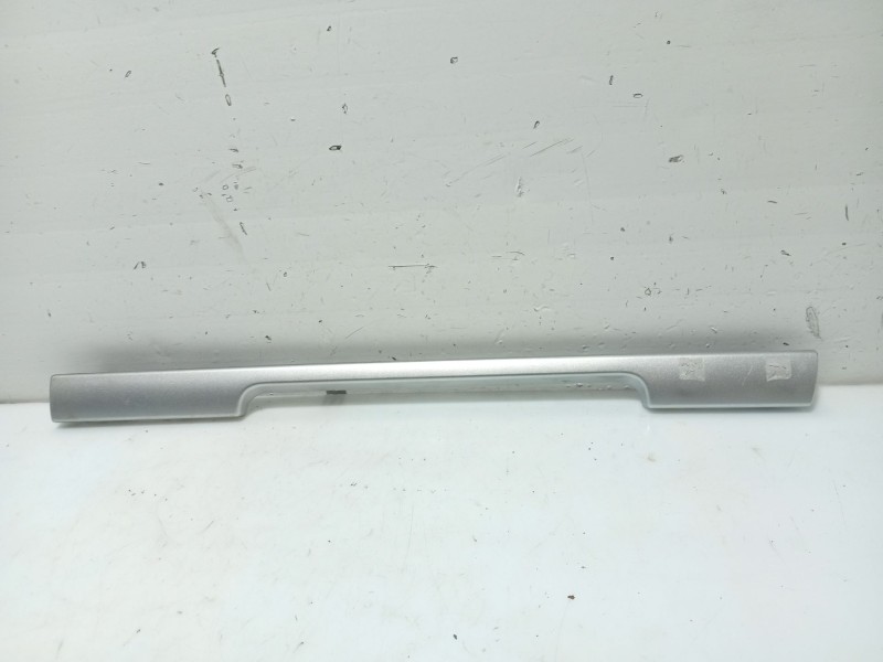 Recambio de moldura para peugeot 407 (6d_) 1.8 16v (6d6fyc) referencia OEM IAM 9649552677 9647155277 9649562877