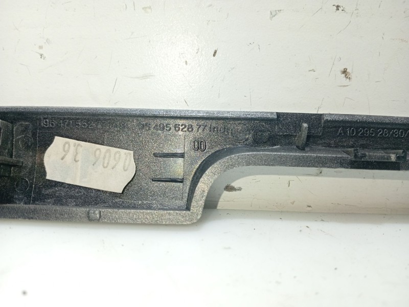 Recambio de moldura para peugeot 407 (6d_) 1.8 16v (6d6fyc) referencia OEM IAM 9649552677 9647155277 9649562877