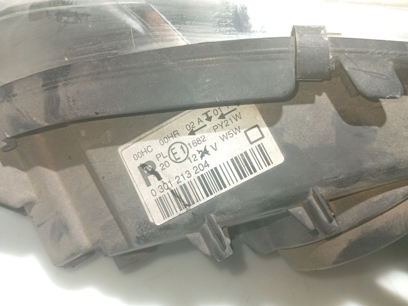 Recambio de faro derecho para peugeot 407 (6d_) 1.8 16v (6d6fyc) referencia OEM IAM 620690  