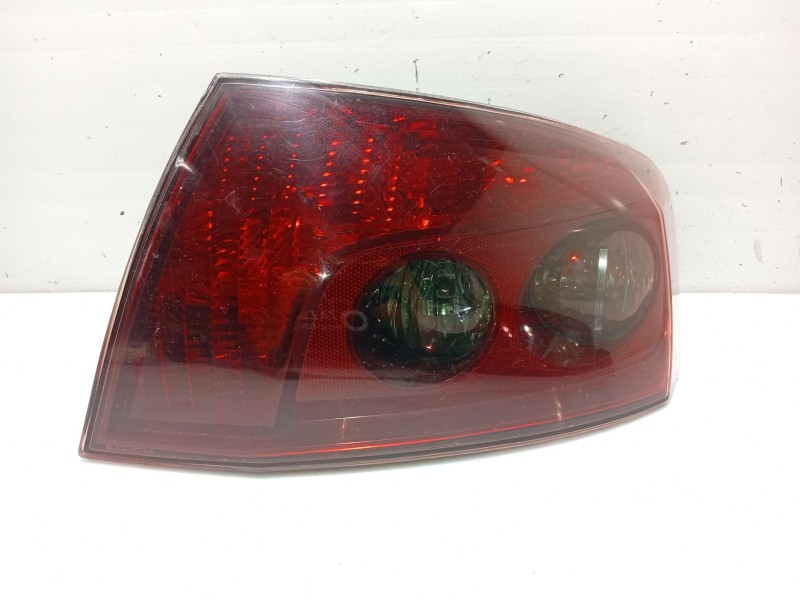 Recambio de piloto trasero derecho para peugeot 407 (6d_) 1.8 16v (6d6fyc) referencia OEM IAM 6351GC  