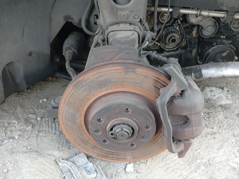 Recambio de mangueta delantera derecha para peugeot 407 (6d_) 1.8 16v (6d6fyc) referencia OEM IAM 364797  