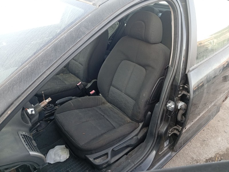 Recambio de asiento delantero izquierdo para peugeot 407 (6d_) 1.8 16v (6d6fyc) referencia OEM IAM 6131ADI  