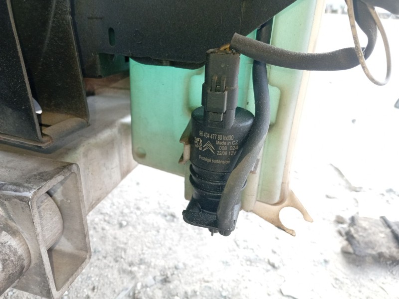 Recambio de bomba limpia para peugeot 407 (6d_) 1.8 16v (6d6fyc) referencia OEM IAM 643497 9643447780 