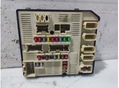 Recambio de caja reles / fusibles para renault laguna iii (bt0/1) 2.0 dci (bt07, bt0j, bt14, bt1a, bt1s) referencia OEM IAM 284B