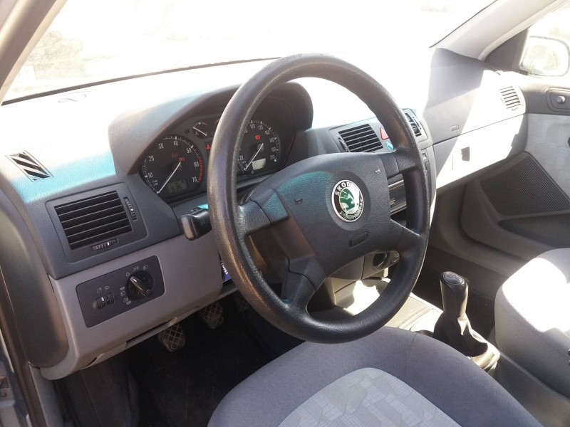 skoda fabia (6y2/6y3) 1.4   |   0.00 - ... | 2000 | 60 cv / 44 kw del año 2000