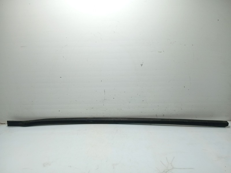 Recambio de moldura puerta delantera izquierda para bmw 3 compact (e36) 318 tds referencia OEM IAM 19772730  