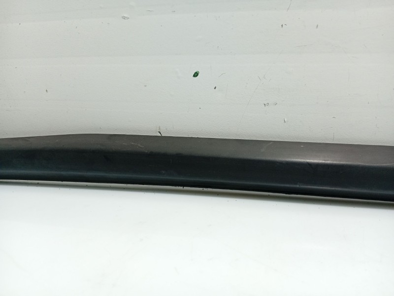 Recambio de moldura puerta delantera izquierda para bmw 3 compact (e36) 318 tds referencia OEM IAM 19772730  