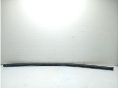 Recambio de moldura puerta delantera derecha para bmw 3 compact (e36) 318 tds referencia OEM IAM 81463640  