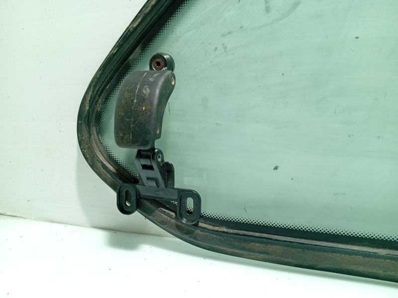 Recambio de luna custodia trasera izquierda para bmw 3 compact (e36) 318 tds referencia OEM IAM 51368242601  