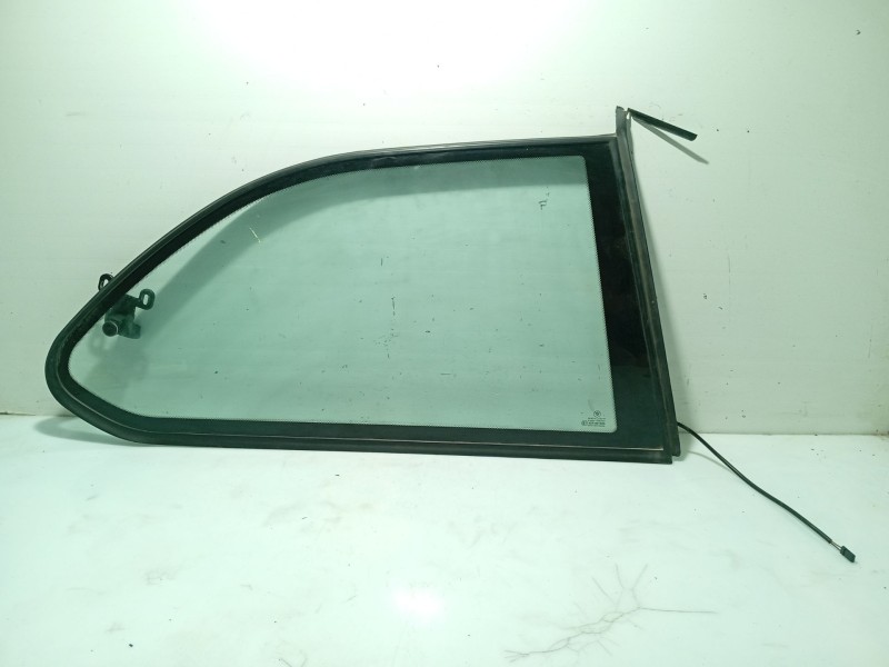 Recambio de luna custodia trasera derecha para bmw 3 compact (e36) 318 tds referencia OEM IAM 51368242602  