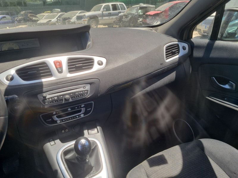 renault grand scénic iii (jz0/1_) del año 2010