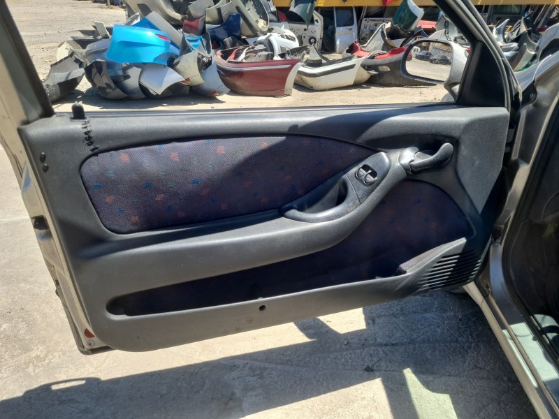 fiat bravo i (182_) del año 2001