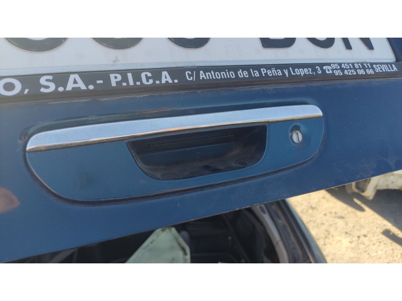 Recambio de maneta porton para nissan primera hatchback (p11) 2.0 td referencia OEM IAM   