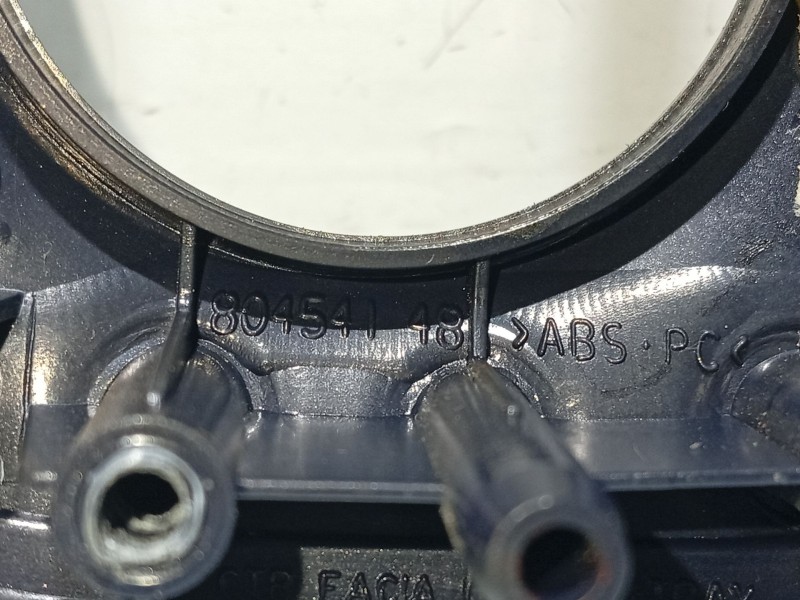 Recambio de moldura para hyundai sonata v (nf) 2.0 crdi referencia OEM IAM  80454148 