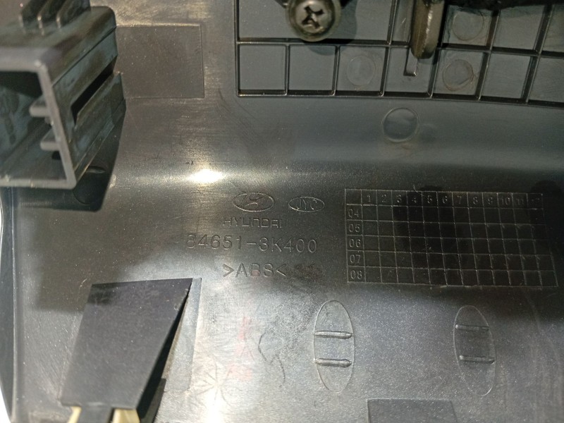 Recambio de moldura para hyundai sonata v (nf) 2.0 crdi referencia OEM IAM 846513K400  