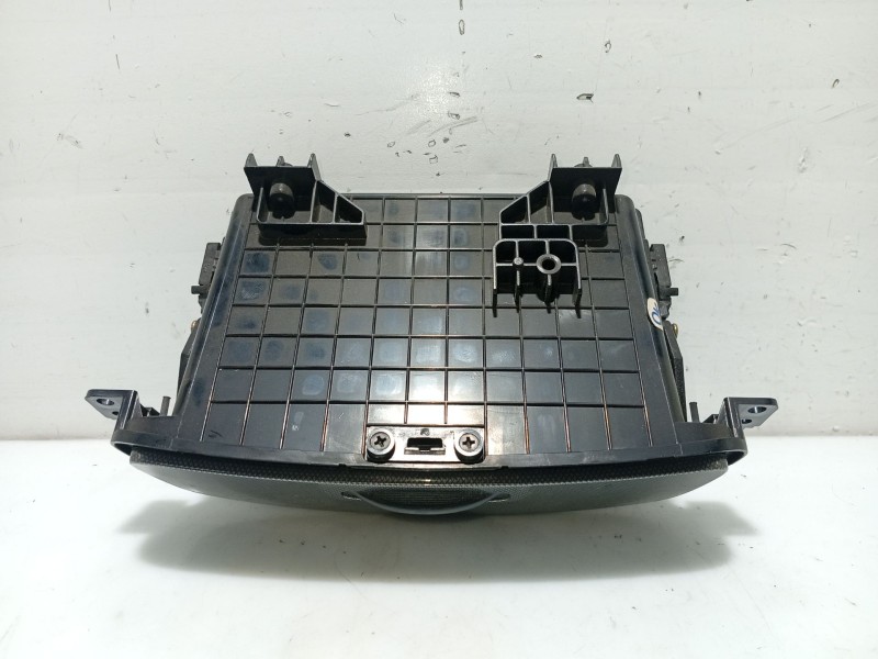 Recambio de moldura para hyundai sonata v (nf) 2.0 crdi referencia OEM IAM 847423K000  