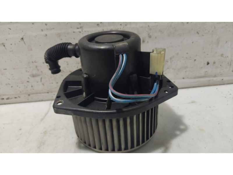 Recambio de motor calefaccion para nissan primera hatchback (p11) 2.0 td referencia OEM IAM 272202F906  