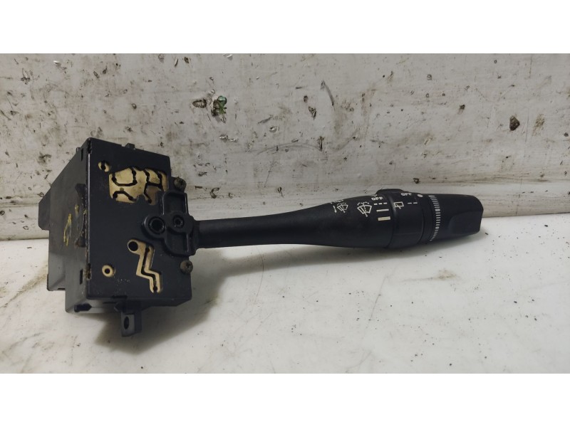 Recambio de mando limpia para nissan primera hatchback (p11) 2.0 td referencia OEM IAM   