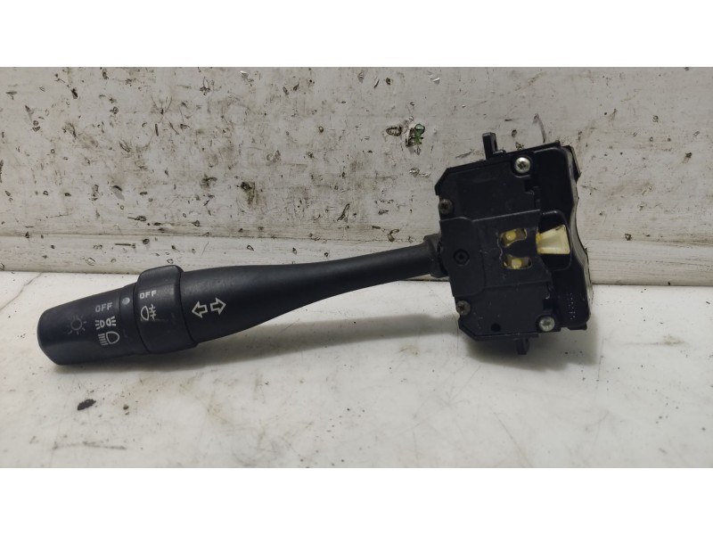 Recambio de mando intermitentes para nissan primera hatchback (p11) 2.0 td referencia OEM IAM   