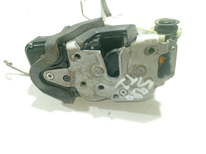 Recambio de cerradura puerta trasera izquierda para opel zafira tourer c (p12) 1.6 cdti (75) referencia OEM IAM 13579557  