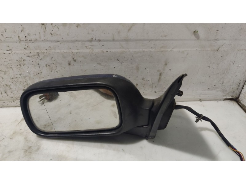 Recambio de retrovisor izquierdo para nissan primera hatchback (p11) 2.0 td referencia OEM IAM   