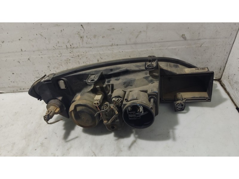 Recambio de faro izquierdo para nissan primera hatchback (p11) 2.0 td referencia OEM IAM 260602F925  