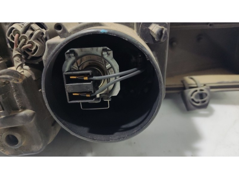 Recambio de faro izquierdo para nissan primera hatchback (p11) 2.0 td referencia OEM IAM 260602F925  