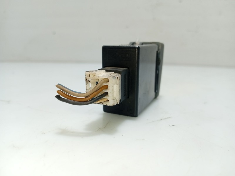 Recambio de interruptor para hyundai sonata v (nf) 2.0 crdi referencia OEM IAM 933703K100  