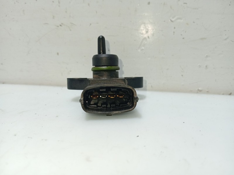 Recambio de sensor para hyundai sonata v (nf) 2.0 crdi referencia OEM IAM 3930084400  9490930502