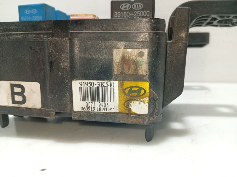 Recambio de caja reles / fusibles para hyundai sonata v (nf) 2.0 crdi referencia OEM IAM 919503K510  